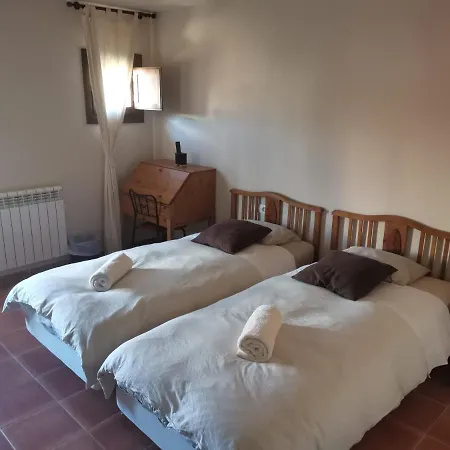 Pensión De Cabra Cabra de Mora