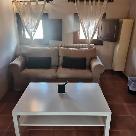 Pensión De Cabra Cabra de Mora